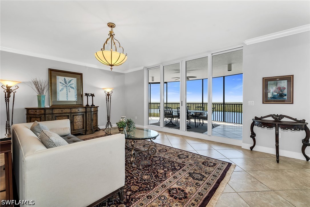 3 Bed Waterfront Home for Sale in Lesina, photo 5