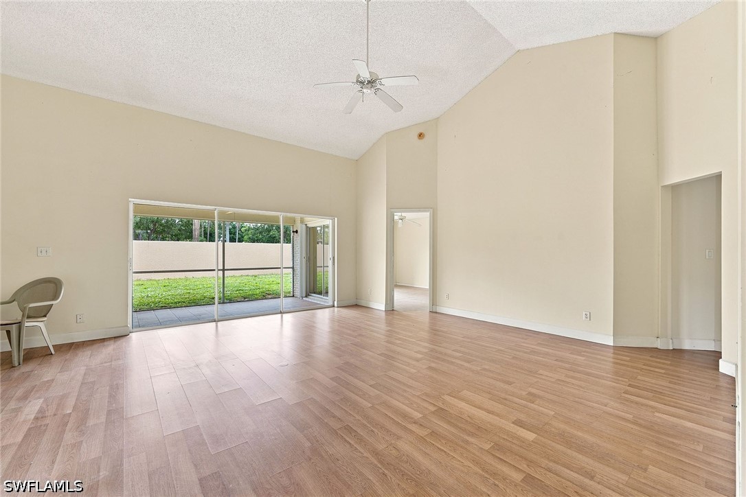 3 Bed SingleFamilyResidence for Sale in Naples, photo 5