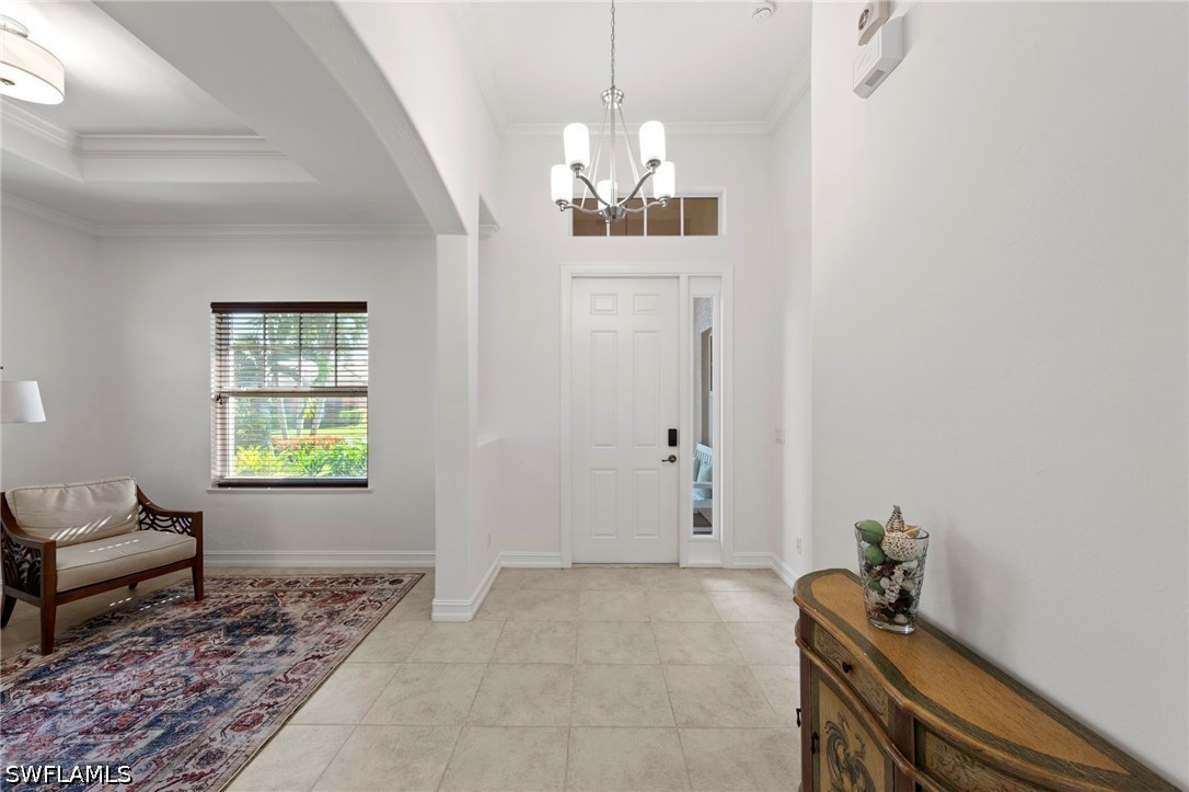 3 Bed Pool Home for Sale in Villa Capri, photo 5
