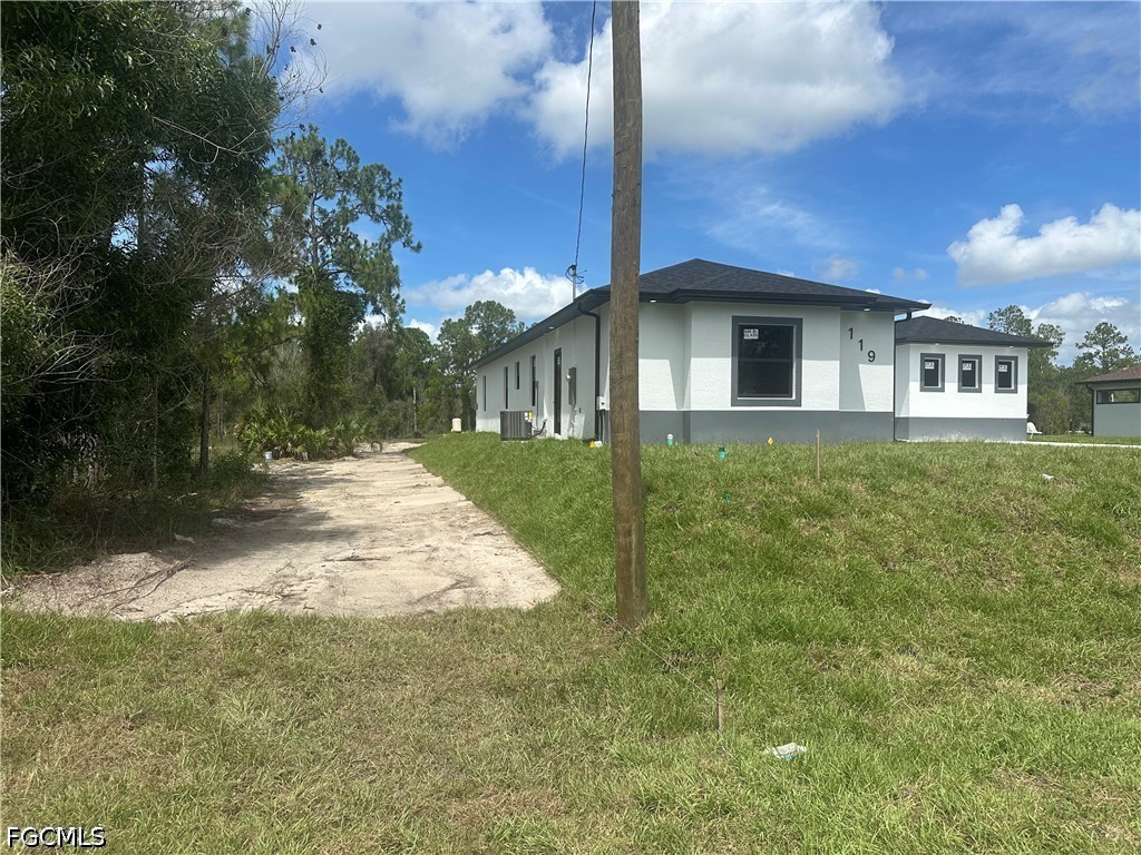 4 Bed SingleFamilyResidence for Sale in Lehigh Acres, photo 5