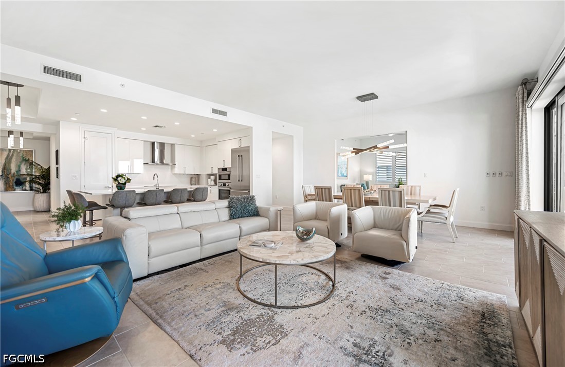 3 Bed Condominium for Sale in Naples, photo 5