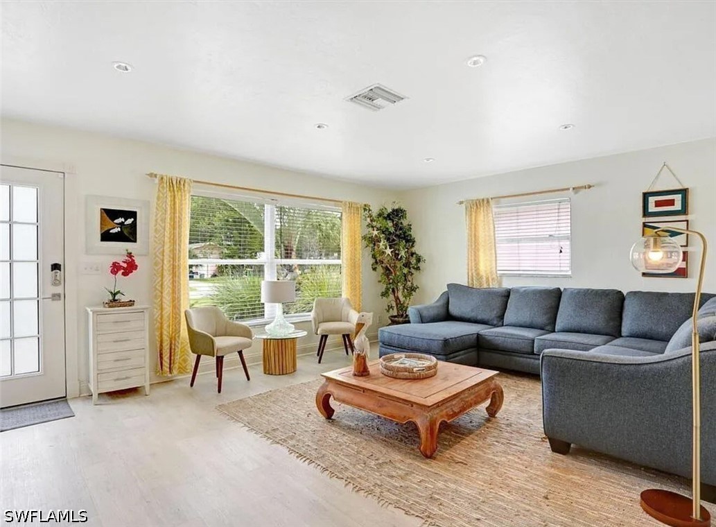 3 Bed Pool Home for Sale in Naples Park, photo 5