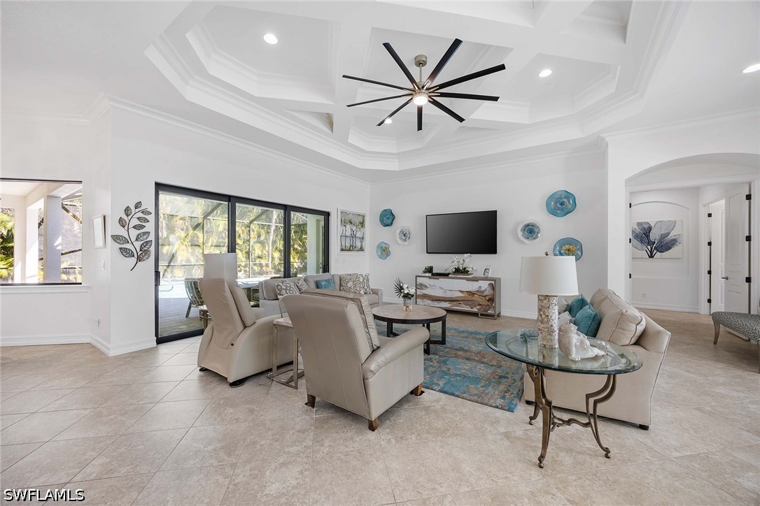 3 Bed Pool Home for Sale in Castlewood, photo 5