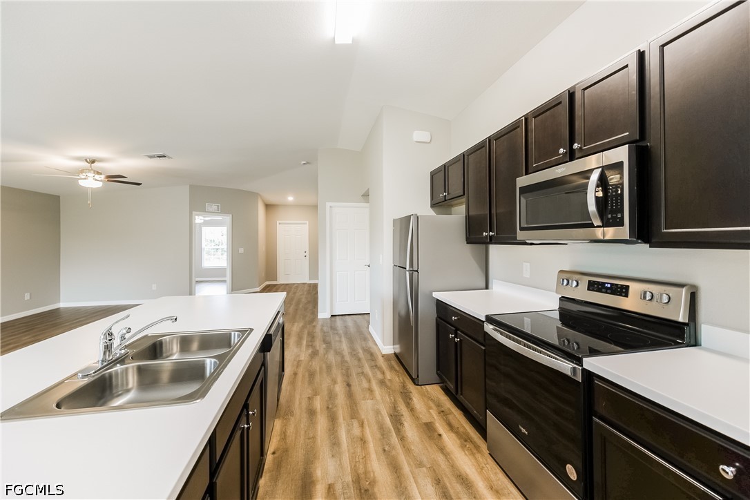 4 Bed SingleFamilyResidence for Sale in Lehigh Acres, photo 5