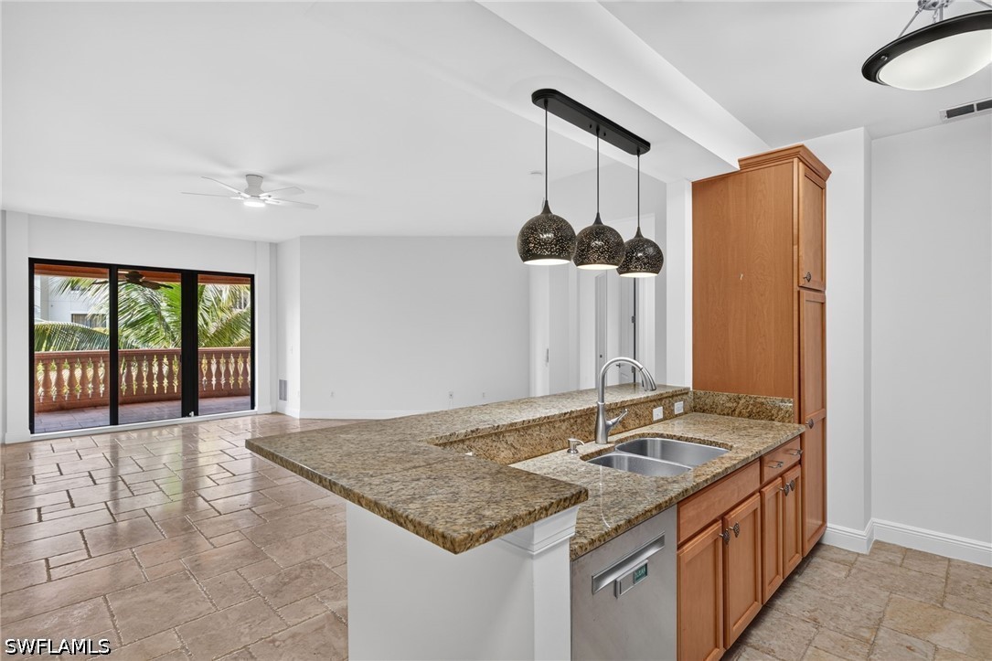 2 Bed Condominium for Sale in Estero, photo 5