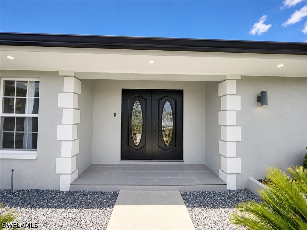 3 Bed SingleFamilyResidence for Sale in Cape Coral, photo 5