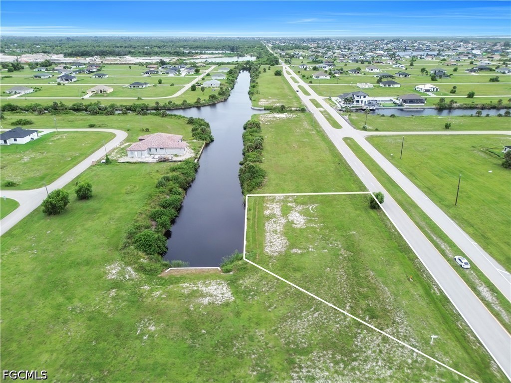 Waterfront Home for Sale in Cape Coral, photo 5