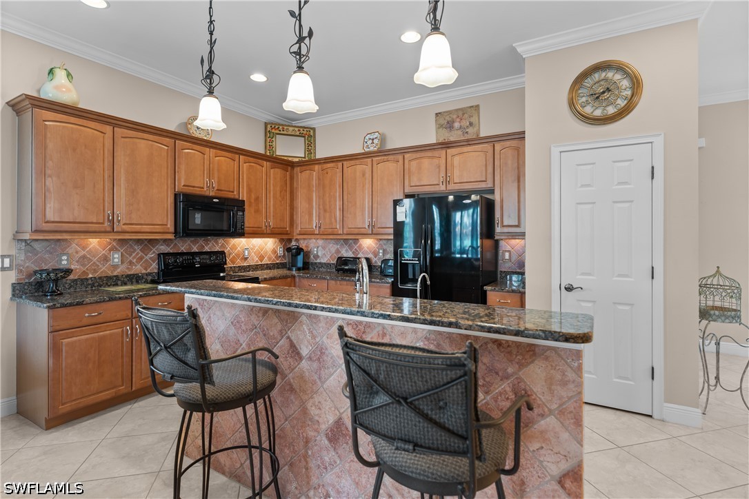 3 Bed Waterfront Home for Sale in Materita, photo 5