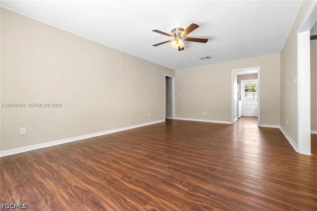 3 Bed SingleFamilyResidence for Sale in Tampa, photo 5