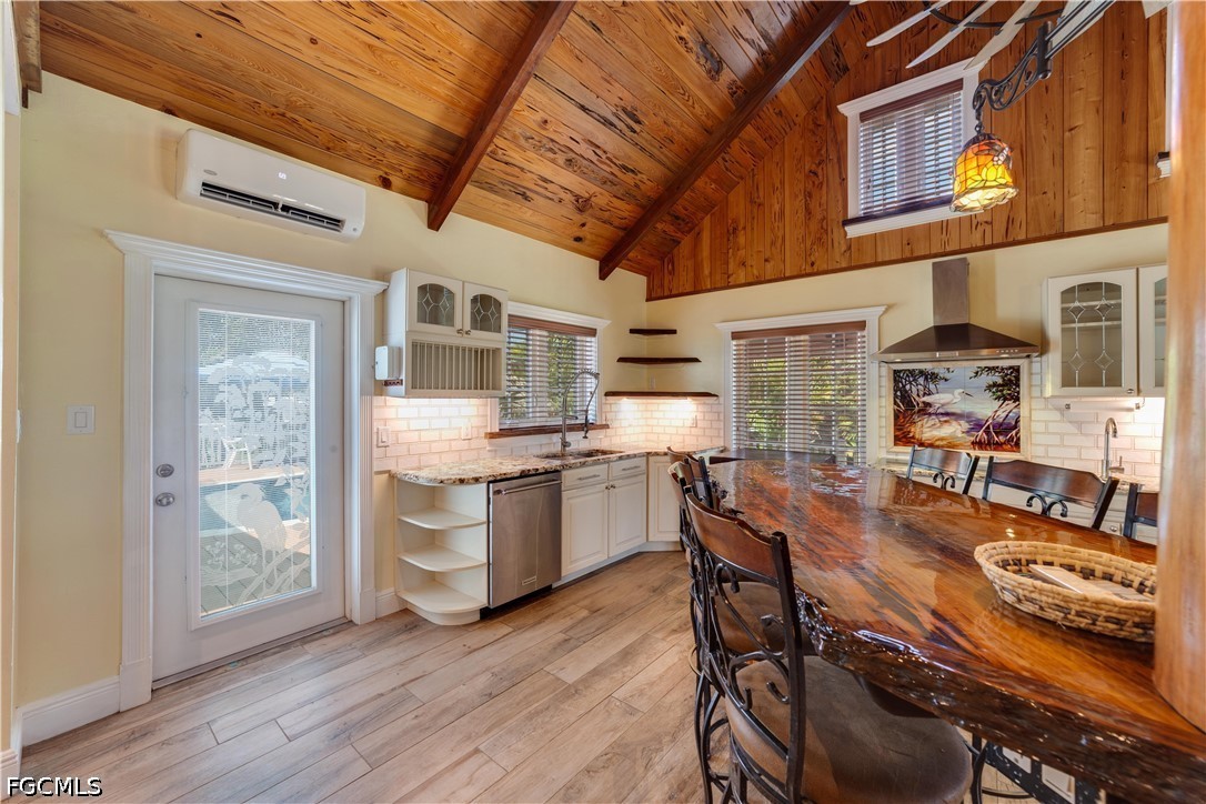 4 Bed Pool Home for Sale in Not Applicable, photo 5