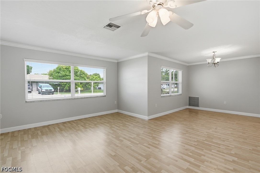 2 Bed Pool Home for Sale in Fort Myers Villas, photo 5