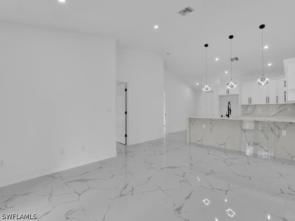 6 Bed Duplex for Sale in Lehigh Acres, photo 5
