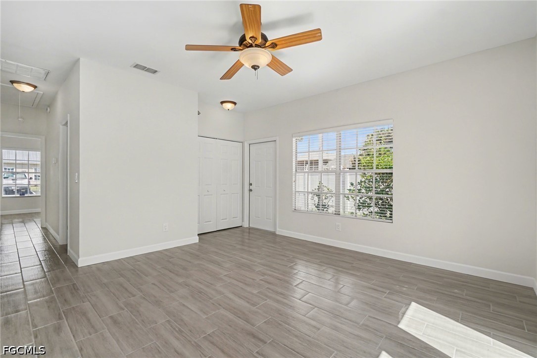 2 Bed Waterfront Home for Sale in Fort Myers, photo 5