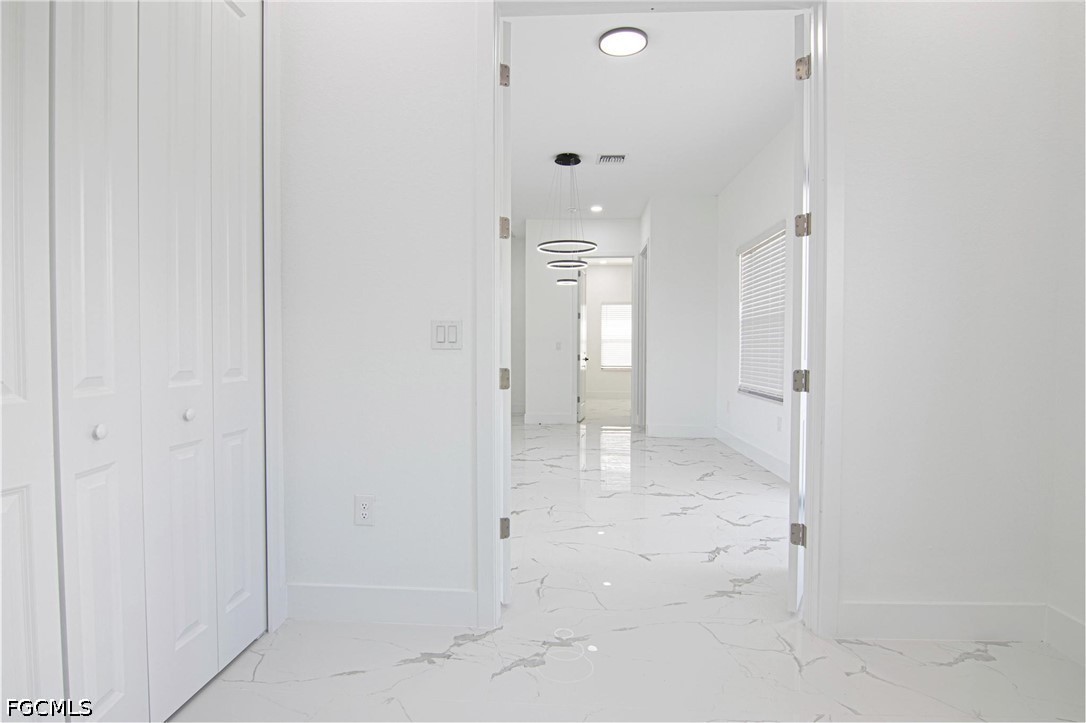 4 Bed SingleFamilyResidence for Sale in Lehigh Acres, photo 5