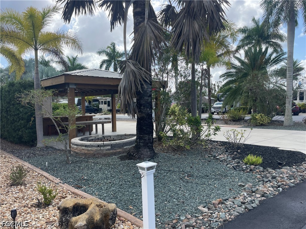 Residential for Sale in Fort Myers, photo 5