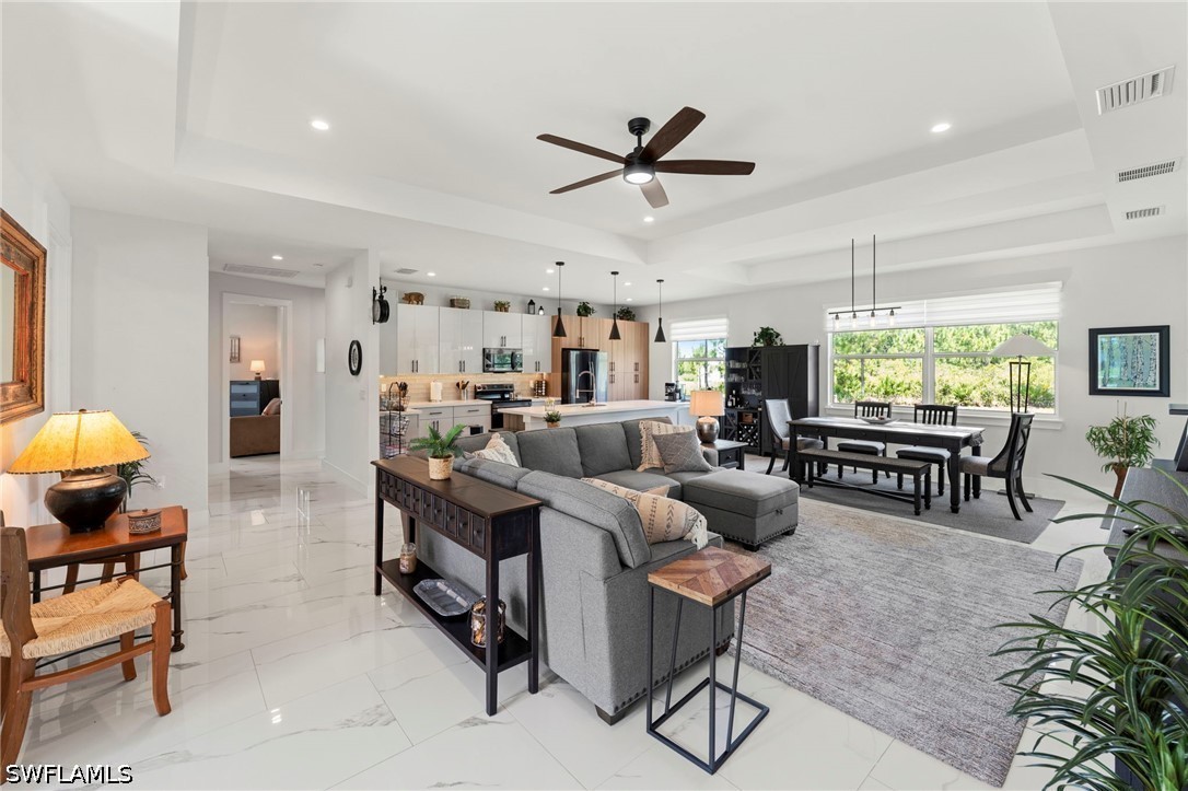 3 Bed SingleFamilyResidence for Sale in Naples, photo 5