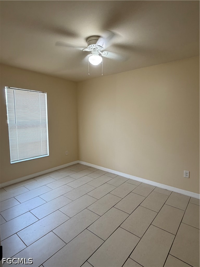 3 Bed Duplex for Sale in Cape Coral, photo 5