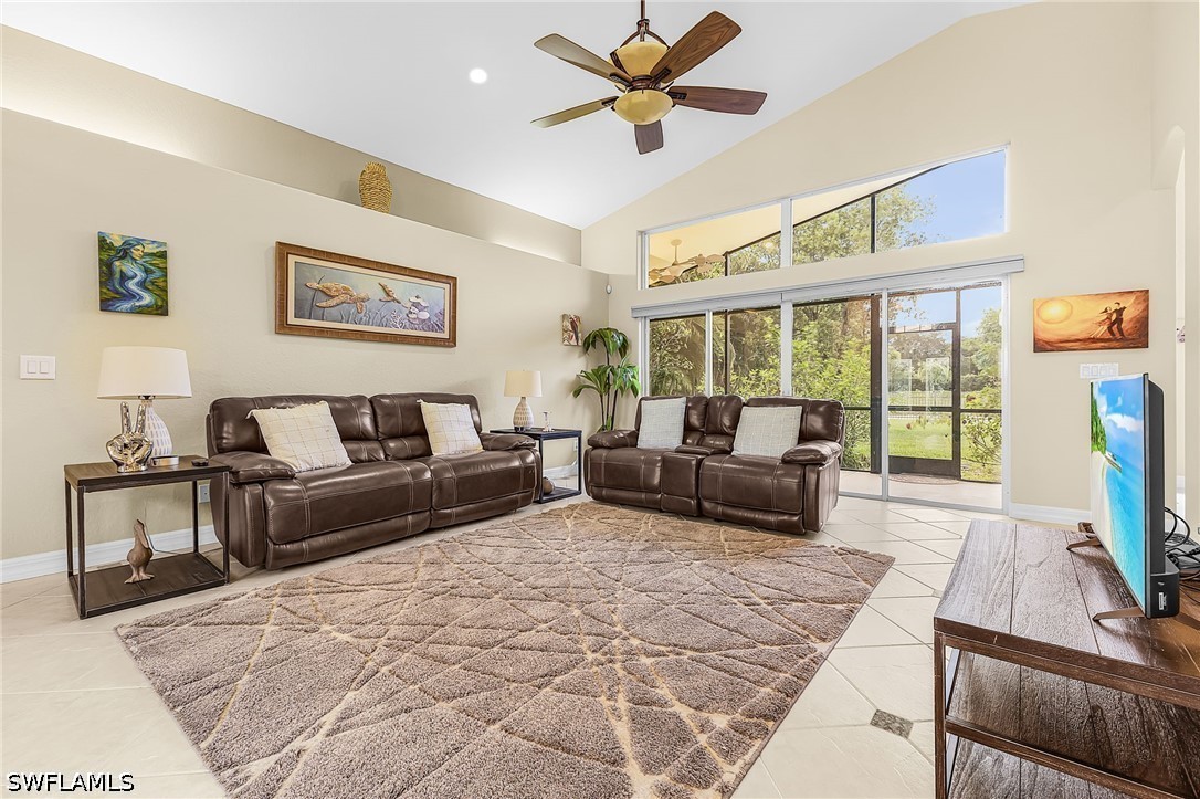 3 Bed Waterfront Home for Sale in Naples, photo 5