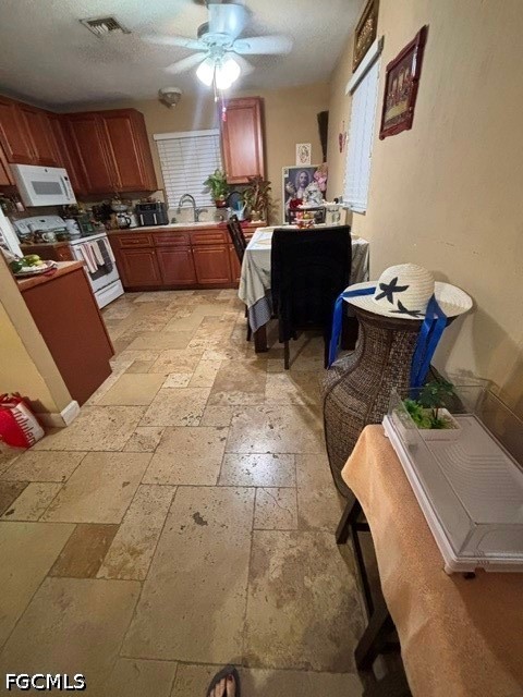 3 Bed SingleFamilyResidence for Sale in Naples, photo 5