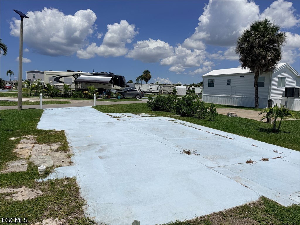 Residential for Sale in Palmetto Palms R V, photo 5