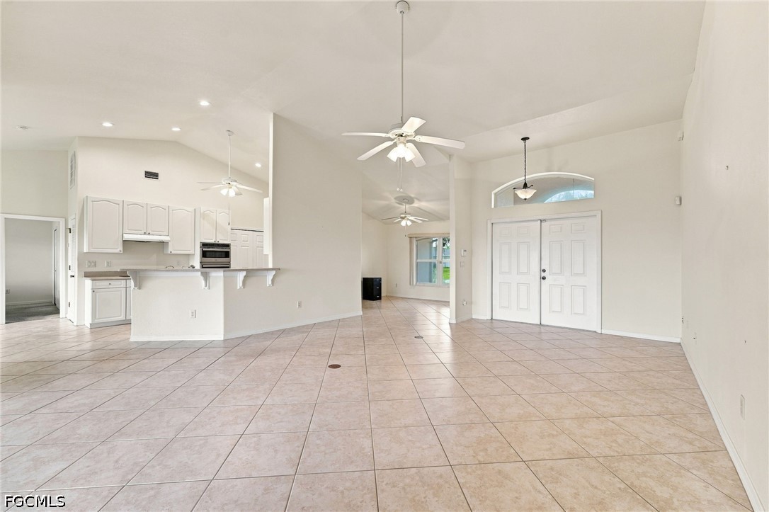 3 Bed SingleFamilyResidence for Sale in Cape Coral, photo 5