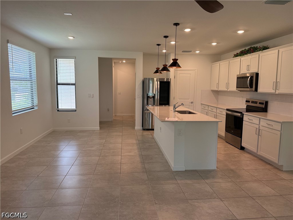3 Bed Townhouse for Sale in Cape Coral, photo 5