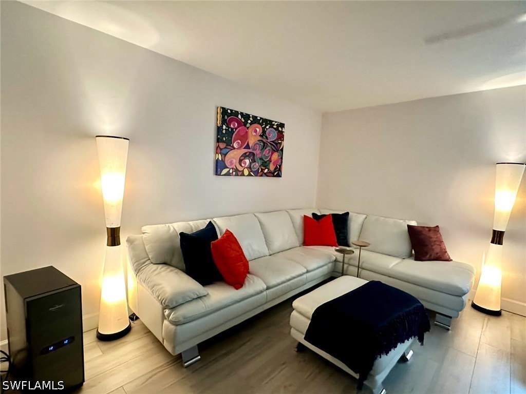 1 Bed Condominium for Sale in Naples, photo 5