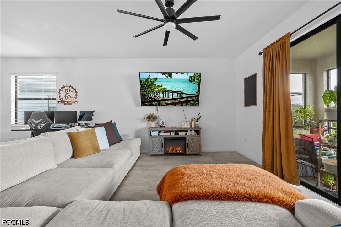4 Bed Waterfront Home for Sale in Timber Creek, photo 5