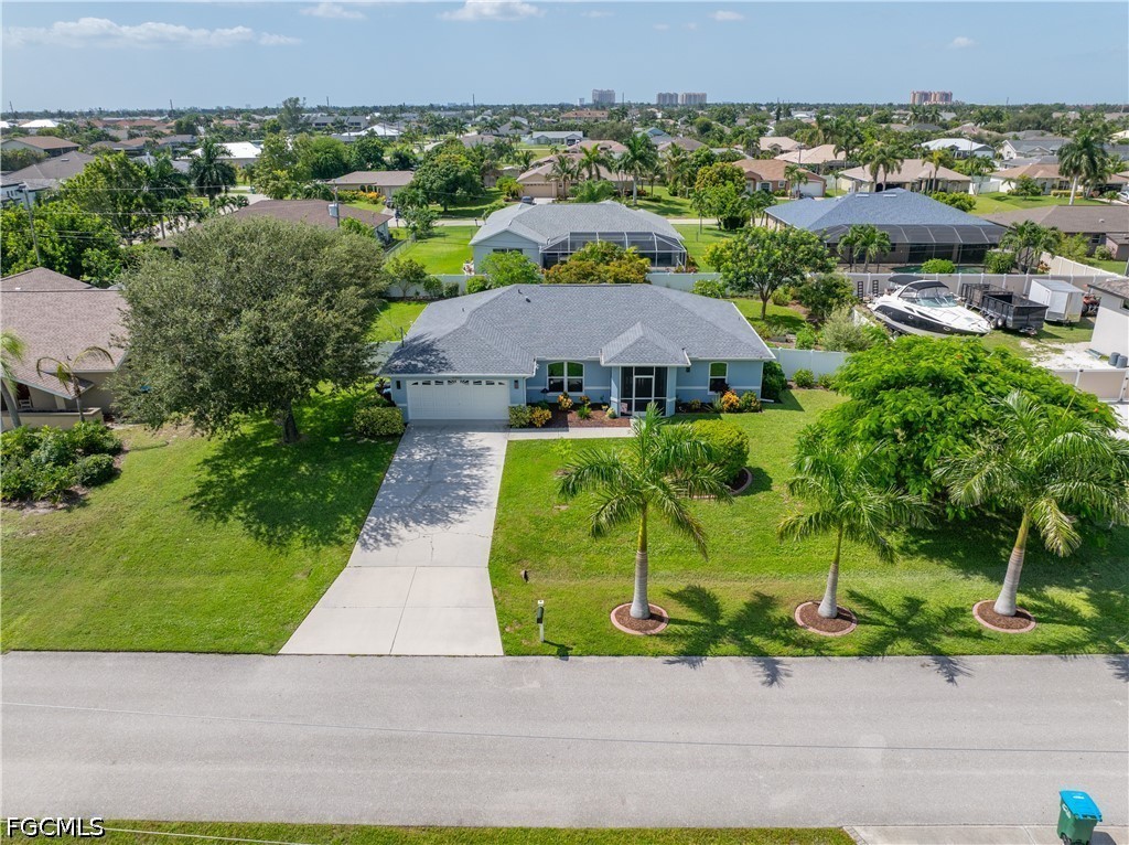3 Bed SingleFamilyResidence for Sale in Cape Coral, photo 5