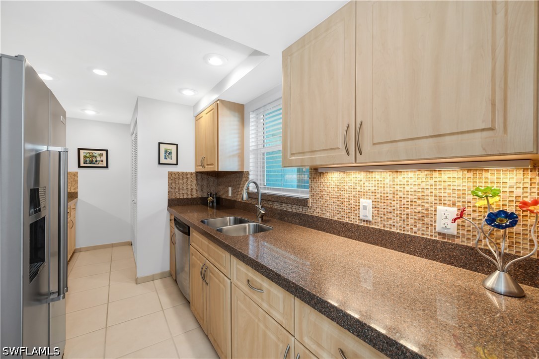 2 Bed Waterfront Home for Sale in Bayside Club, photo 5