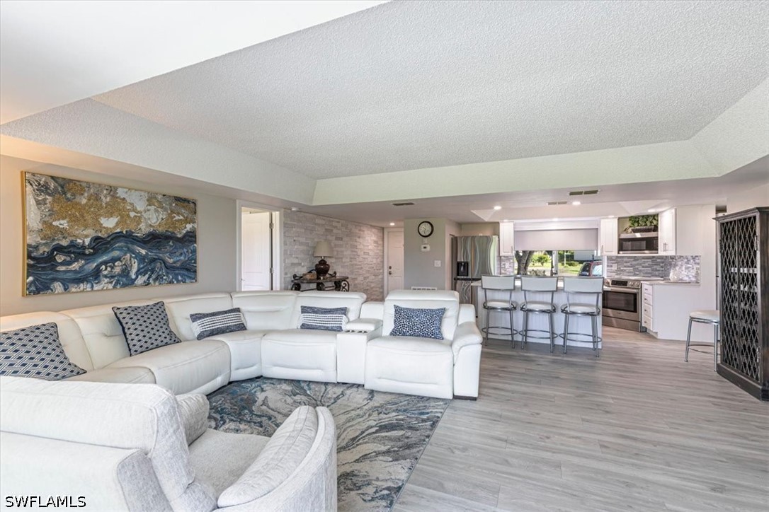 3 Bed Condominium for Sale in Naples, photo 5