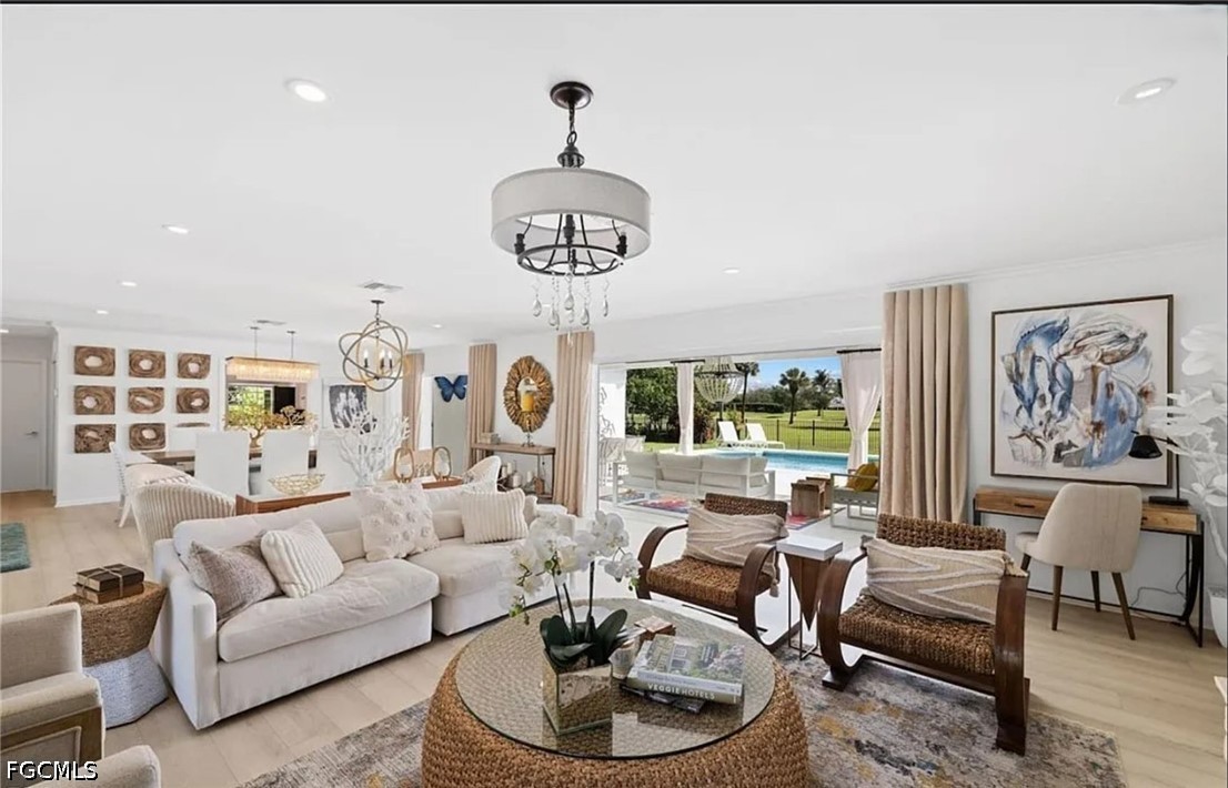 3 Bed SingleFamilyResidence for Sale in Naples, photo 5