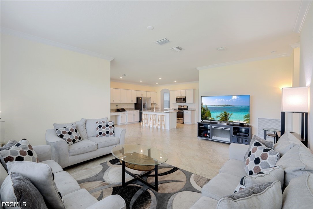 5 Bed SingleFamilyResidence for Sale in Castalina, photo 5