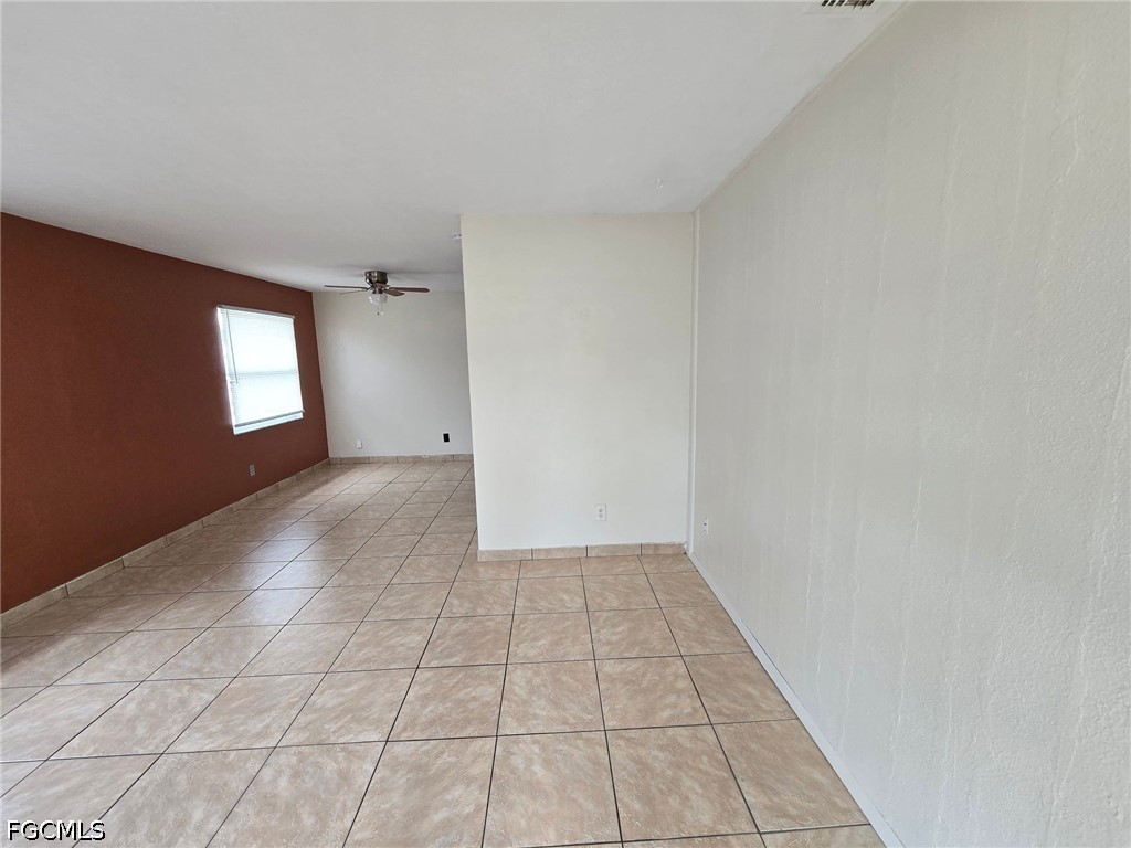 1 Bed Condominium for Sale in Cape Coral, photo 5