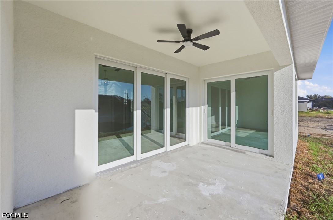 3 Bed Waterfront Home for Sale in Cape Coral, photo 5