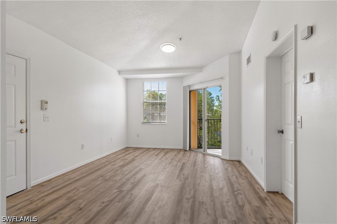 1 Bed Waterfront Home for Sale in Sanctuary, photo 5