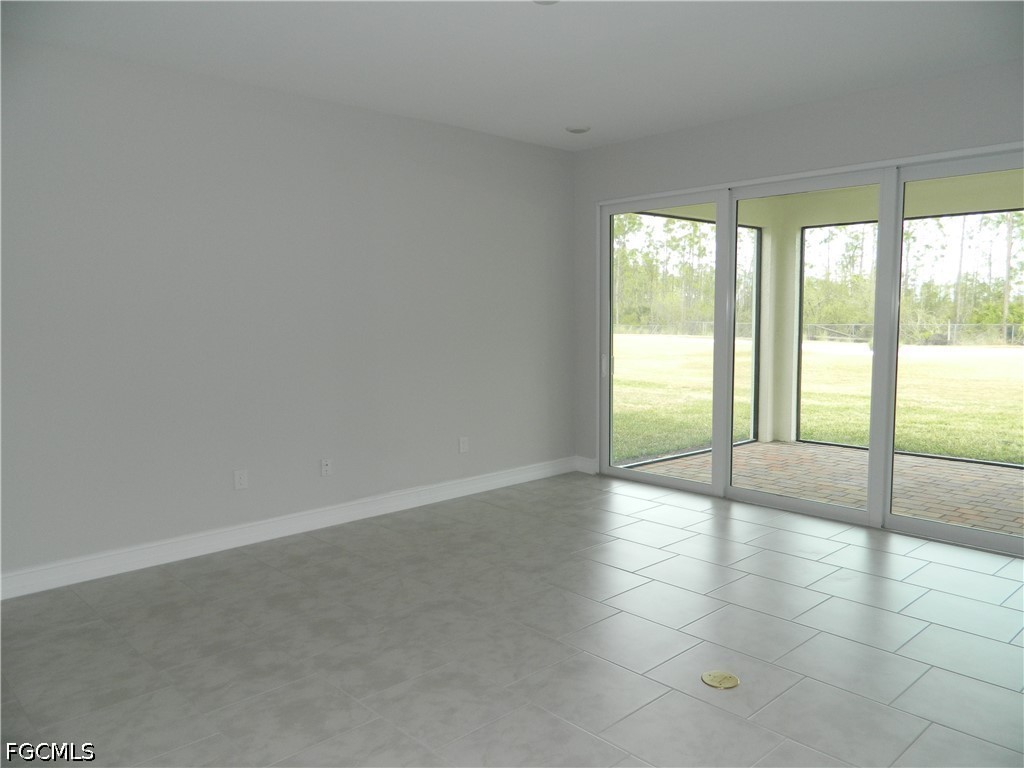 3 Bed Waterfront Home for Sale in Magnolia Landing, photo 5
