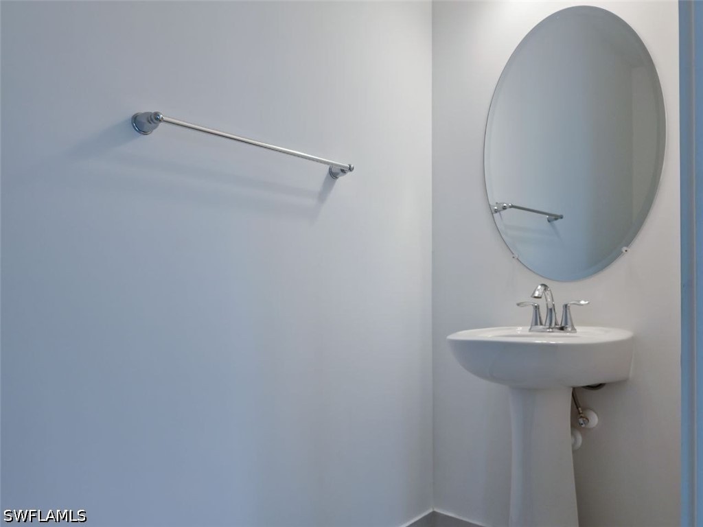 2 Bed Condominium for Sale in Bonita Springs, photo 5
