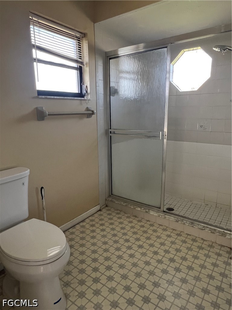 3 Bed Pool Home for Sale in Cape Coral, photo 5