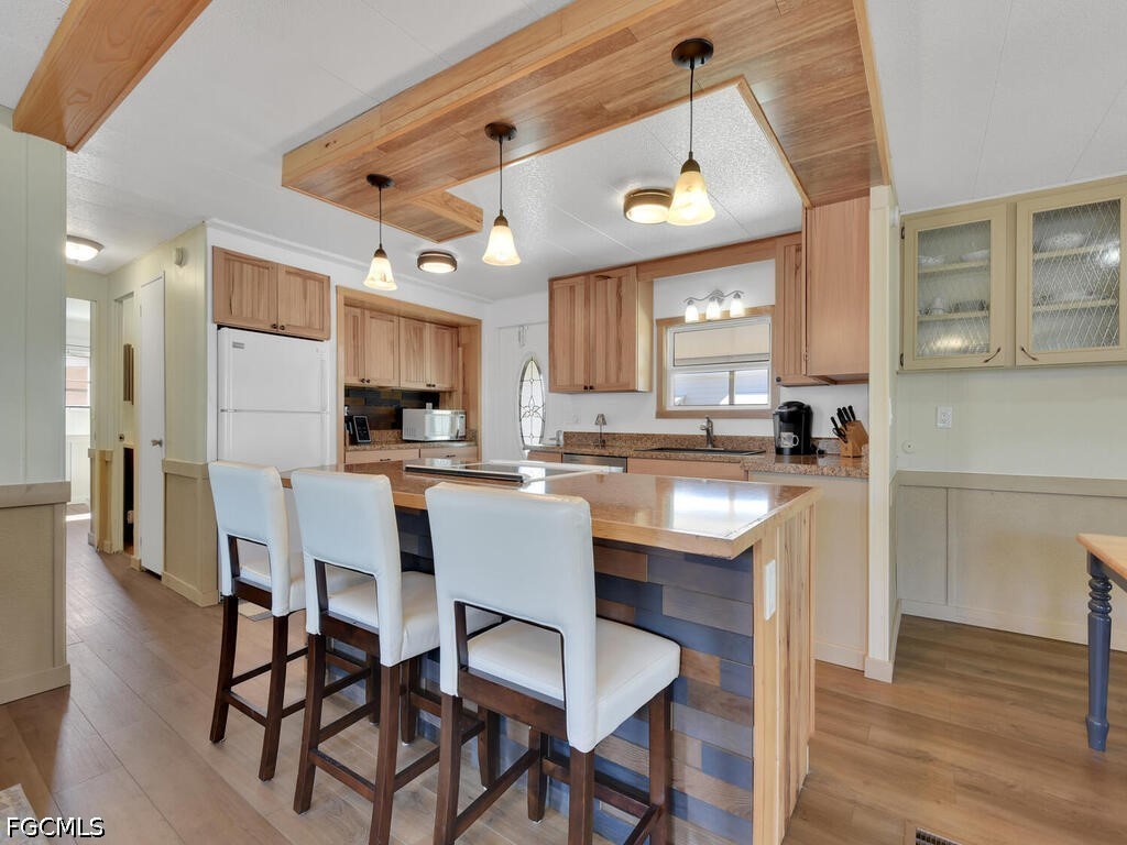 2 Bed ManufacturedHome for Sale in Fort Myers, photo 5