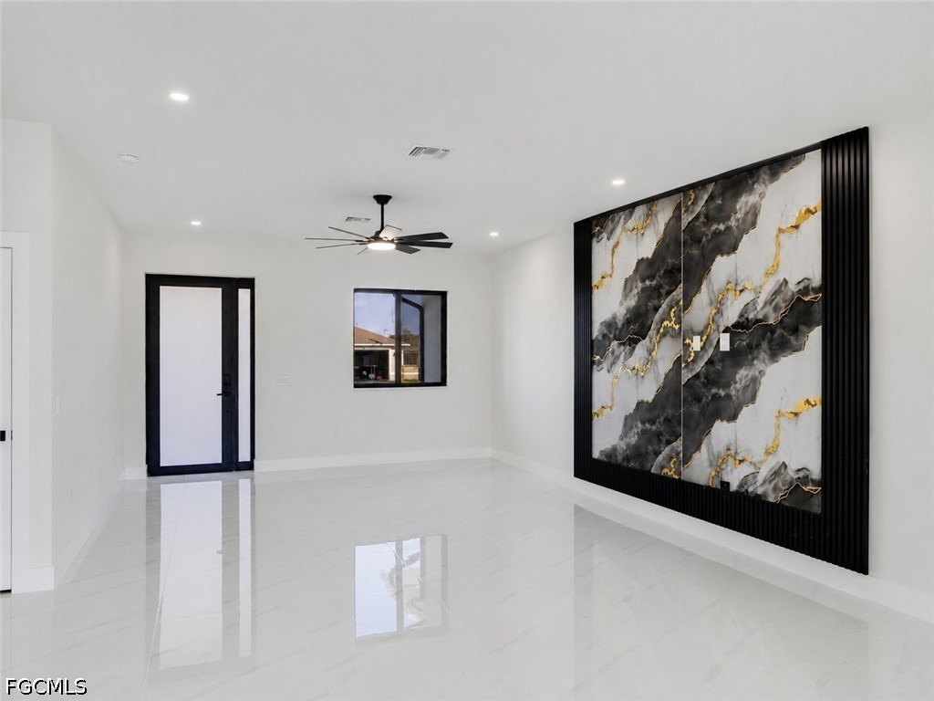 3 Bed Pool Home for Sale in Cape Coral, photo 5