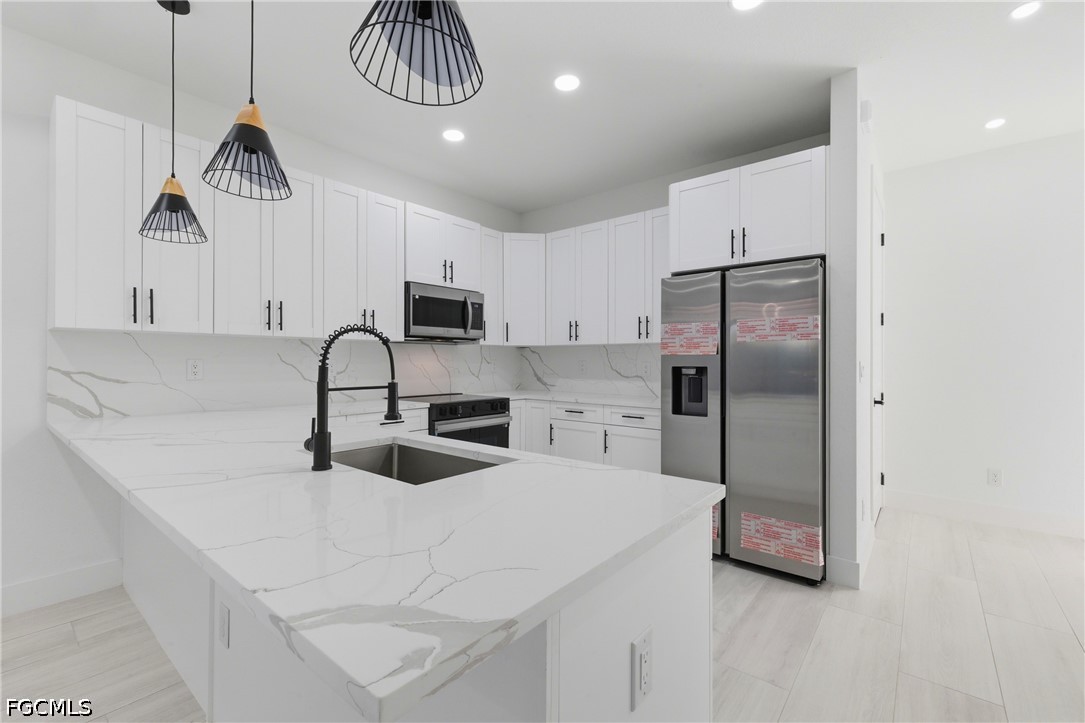 3 Bed Duplex for Sale in Cape Coral, photo 5