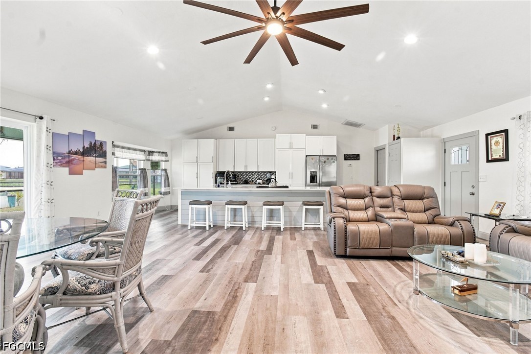 3 Bed Waterfront Home for Sale in Cape Coral, photo 5