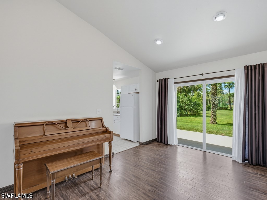 4 Bed SingleFamilyResidence for Sale in Naples, photo 5