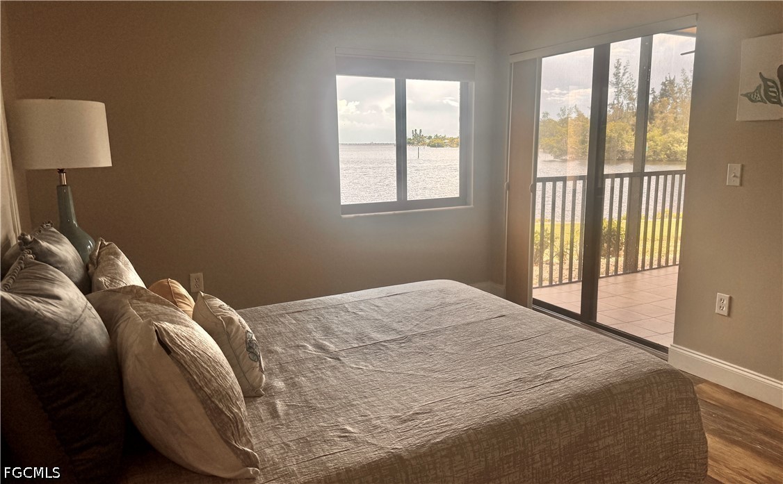 2 Bed Waterfront Home for Sale in Moorings Point Condo, photo 5