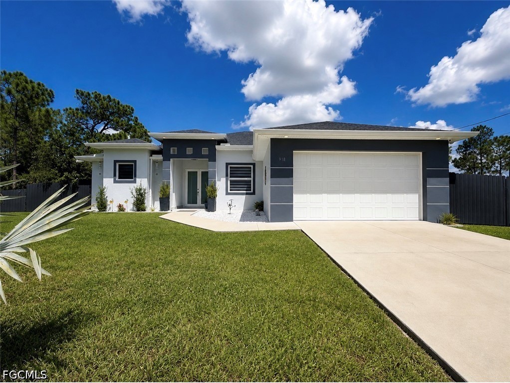 3 Bed SingleFamilyResidence for Sale in Lehigh Acres, photo 5