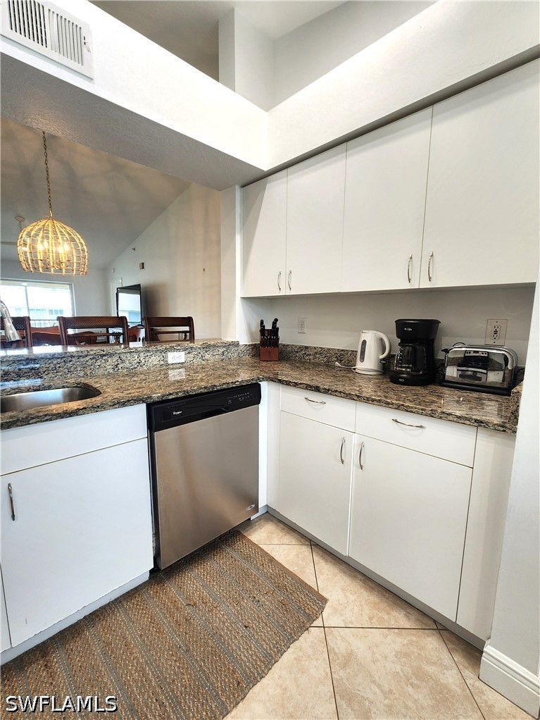 2 Bed Condominium for Sale in Victoria Shores, photo 5