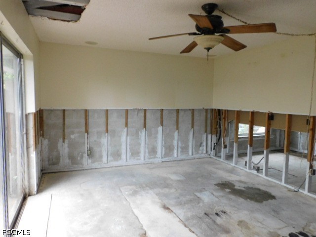 2 Bed Condominium for Sale in Palm Frond Condo, photo 5