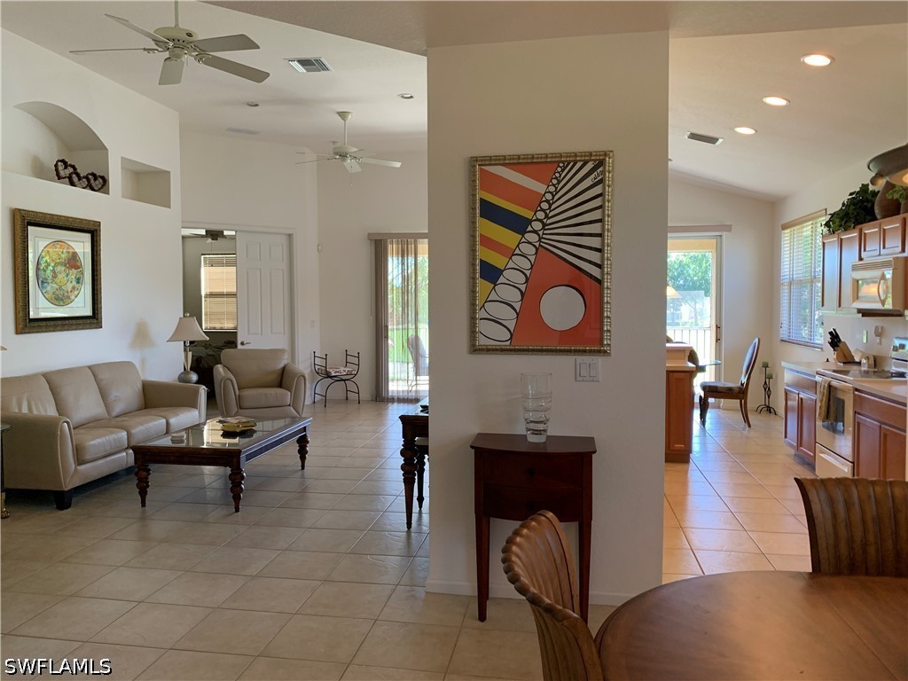 3 Bed Waterfront Home for Sale in Naples, photo 5