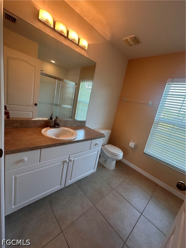 3 Bed SingleFamilyResidence for Sale in Lehigh Acres, photo 5